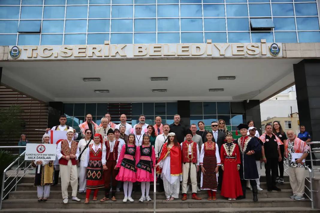 Dünya Kültürleri Serik’te Aynı Çatıda Buluştu 1